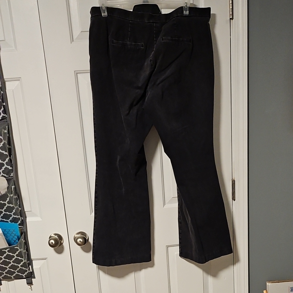 Isaac Mizrahi Dark Gray Denim Jeans
